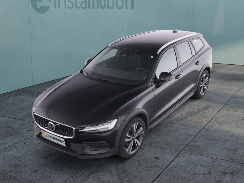 Gebraucht Volvo V60 CC Plus 197 PS (144 kW) 2023 Schwarz Kombi