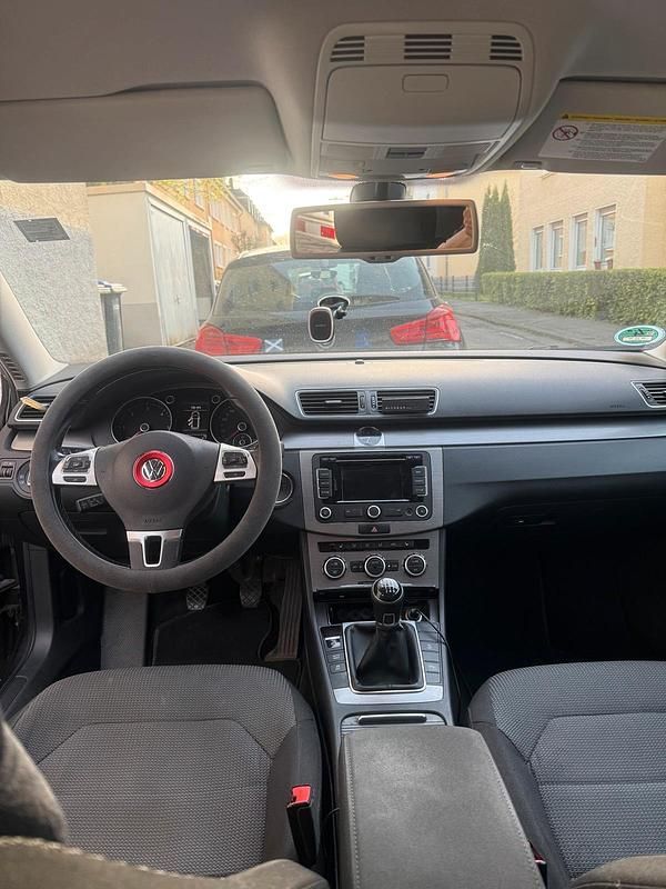 Usado VW Passat Active 140 HP (102 kW) 2013 Castanho Carrinha