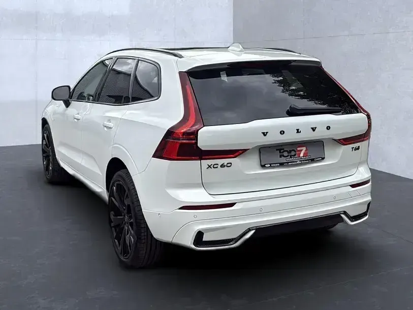 Gebraucht Volvo XC60 Plus 349 PS (256 kW) 2025 Weiß SUV