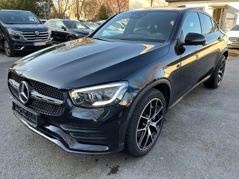 Schwarz Gebraucht 2020 Mercedes GLC300 AMG Coupé | 32.770 € (Fairer Preis) - Bild 1/4