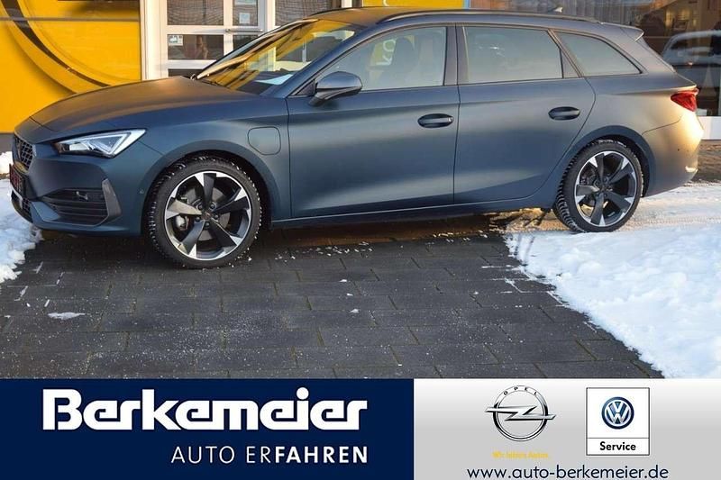Gebraucht Cupra Leon 150 PS (110 kW) 2023 Petrolblau matt Kombi