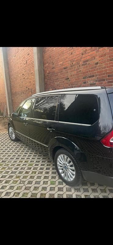 Gebraucht Ford Galaxy 140 PS (102 kW) 2011 Schwarz Van / Kleinbus