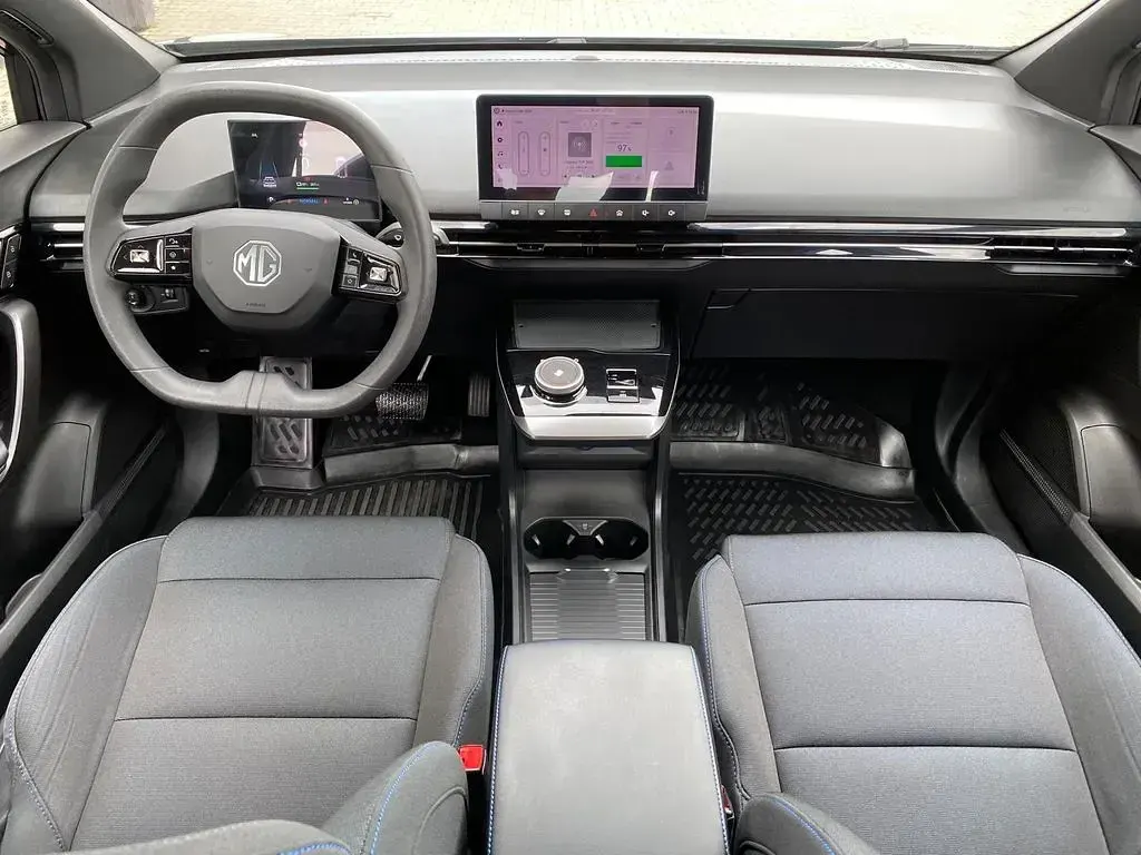 Używany MG MG4 EV 125 kW (170 KM) 2022 Czarny Hatchback