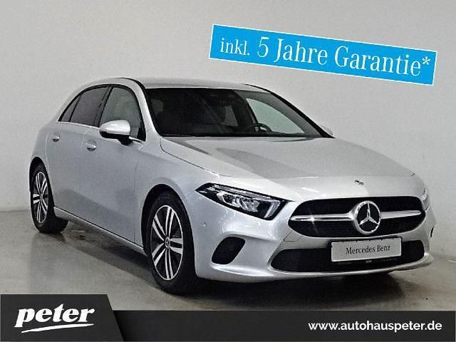 Silber Gebraucht 2021 Mercedes A200 Style Kleinwagen | 32.710 € (Teuer) - Bild 1/4