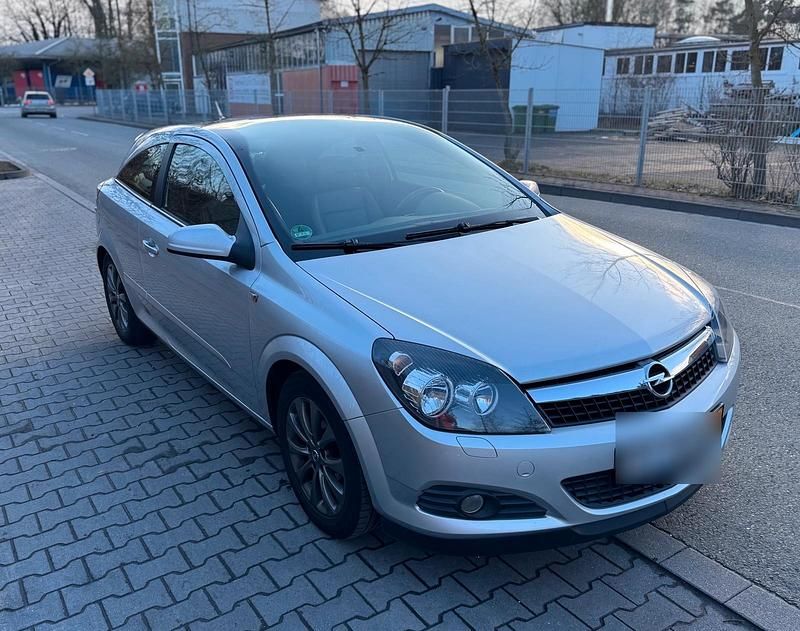 Gebraucht Opel Astra GTC 116 PS (85 kW) 2007 Silber Coupé