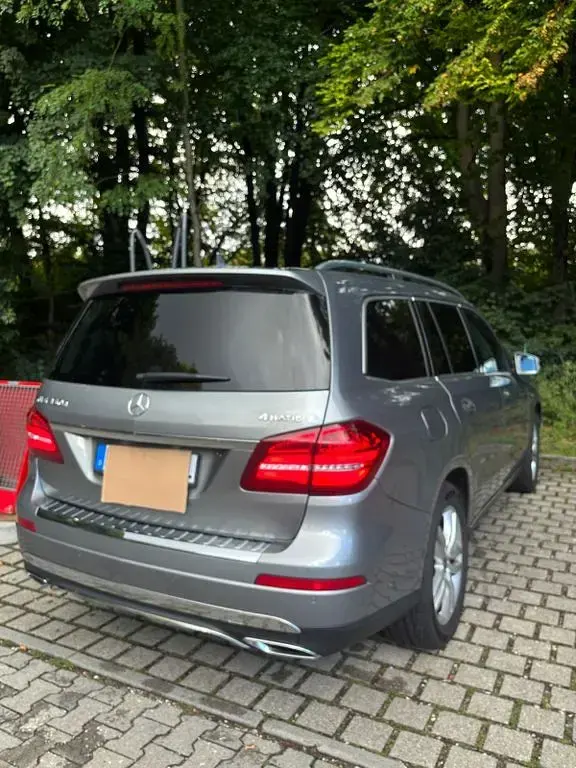 Gebraucht Mercedes GLS350 258 PS (189 kW) 2017 Grau SUV