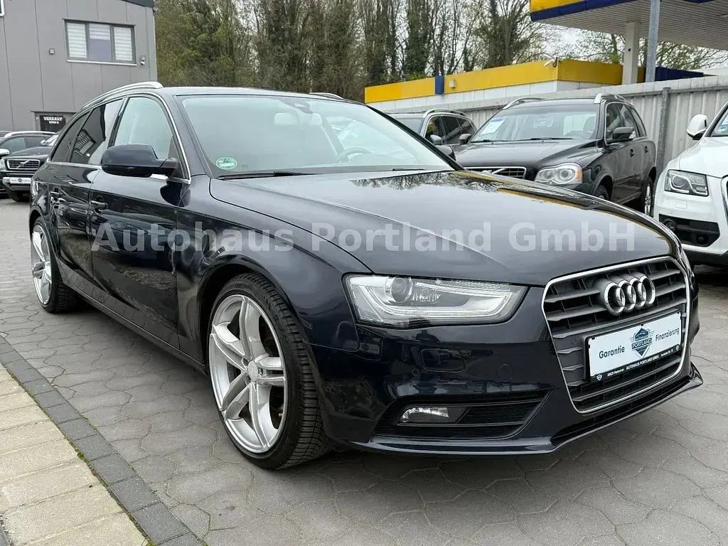 Gebraucht Audi A4 Ambition 120 PS (88 kW) 2013 Blau Kombi