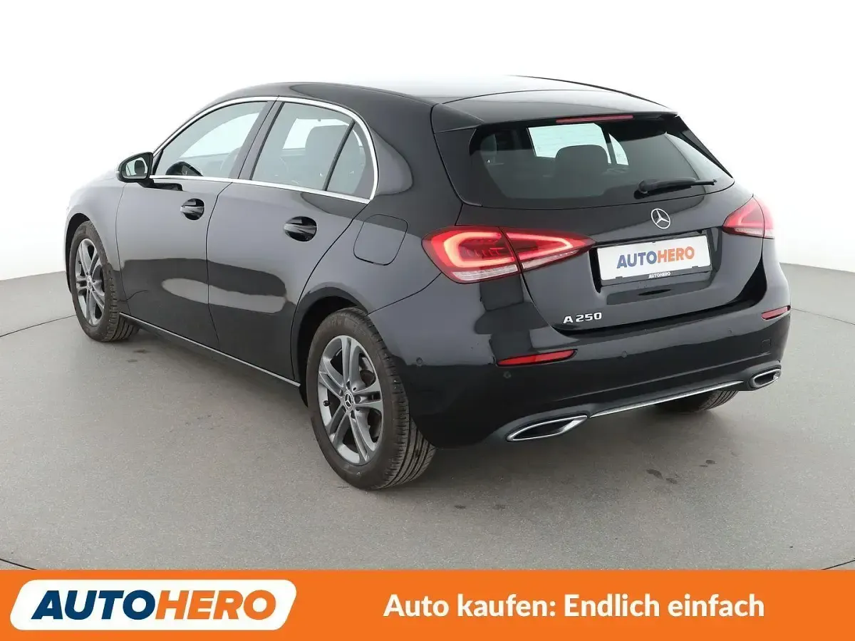 Gebraucht Mercedes A250 Progressive 224 PS (164 kW) 2018 Schwarz Limousine