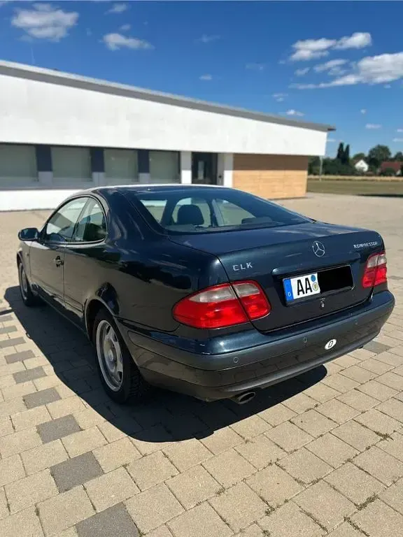 Gebraucht Mercedes CLK230 193 PS (141 kW) 1998 Blau Coupé