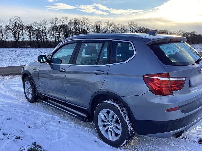Gebraucht BMW X3 184 PS (135 kW) 2011 Grau SUV