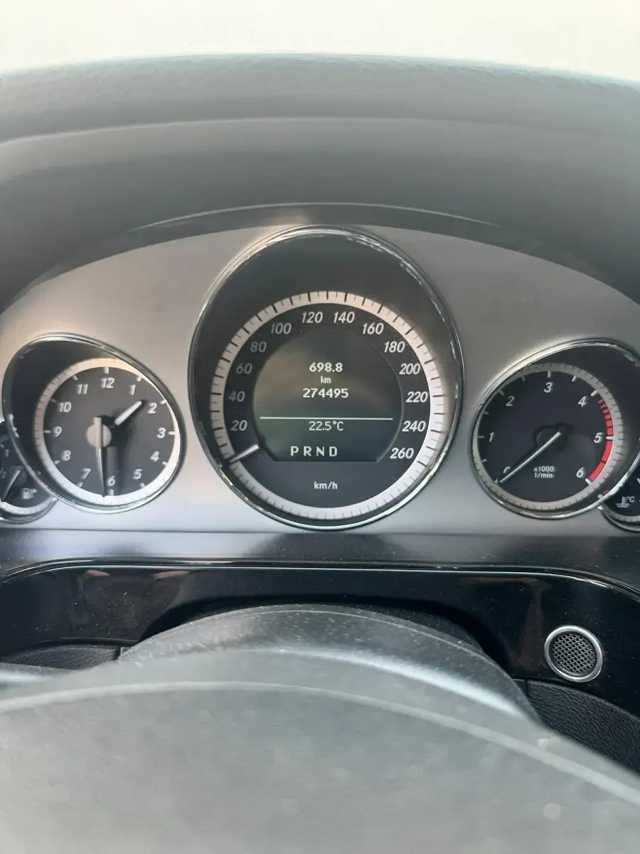 Gebraucht Mercedes E220 170 PS (125 kW) 2010 Grau Kombi