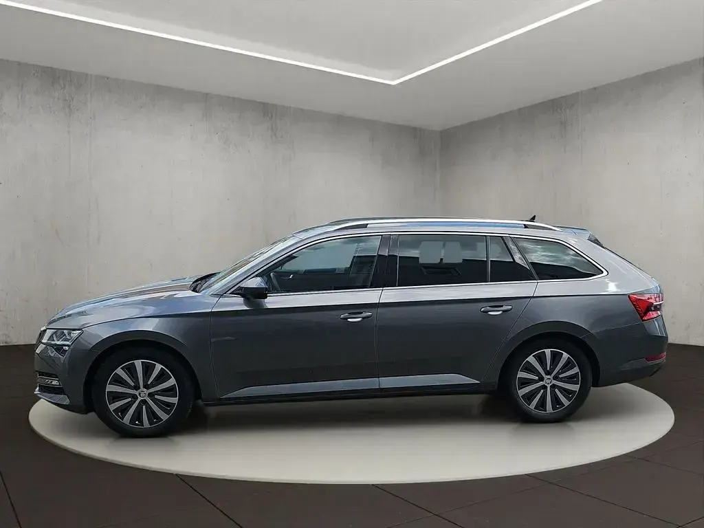 Gebraucht Skoda Superb Style 200 PS (147 kW) 2022 Graphitegrau metallic Kombi