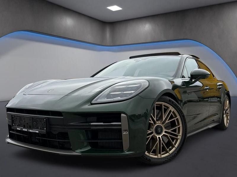 Grün Neu 2025 Porsche Panamera Turbo E-Hybrid Limousine | 166.990 € - Bild 1/4