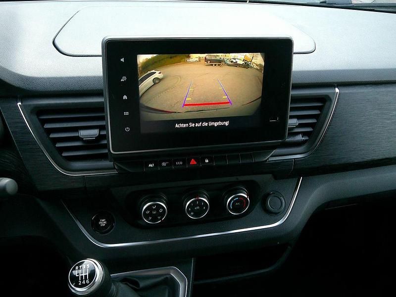 Gebraucht Renault Trafic Komfort 150 PS (110 kW) 2022 Grau Van / Kleinbus