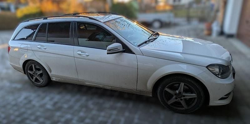 Weiß Gebraucht 2012 Mercedes C220 Kombi | 3.499 € (Superpreis) - Bild 1/4