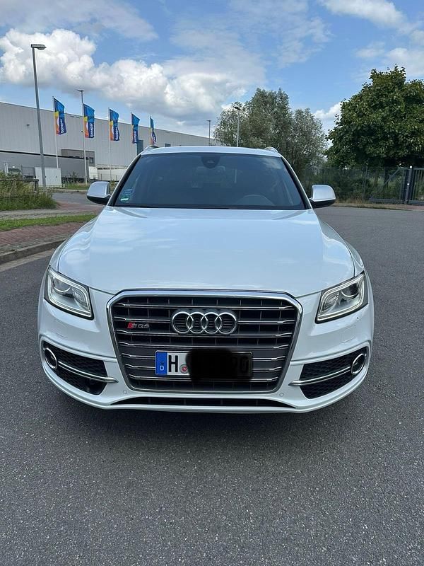 Weiß Gebraucht 2015 Audi SQ5 Comfort SUV | 21.249 € (Fairer Preis) - Bild 1/4