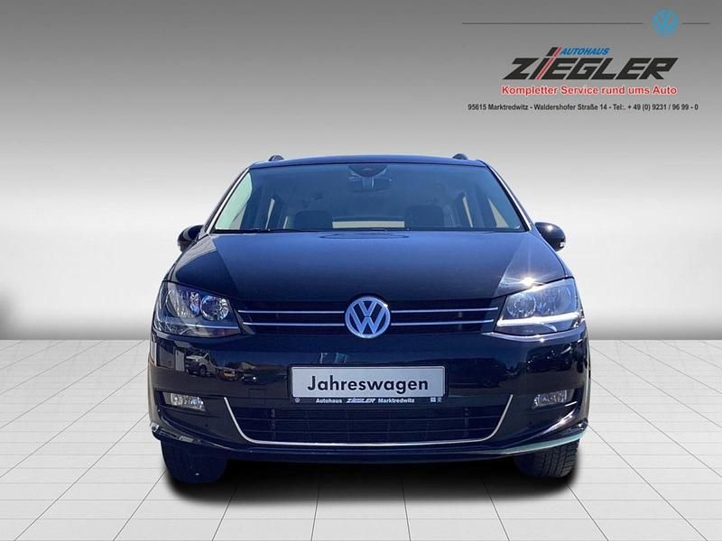 Gebraucht VW Sharan Comfortline 150 PS (110 kW) 2022 Schwarz Van / Kleinbus