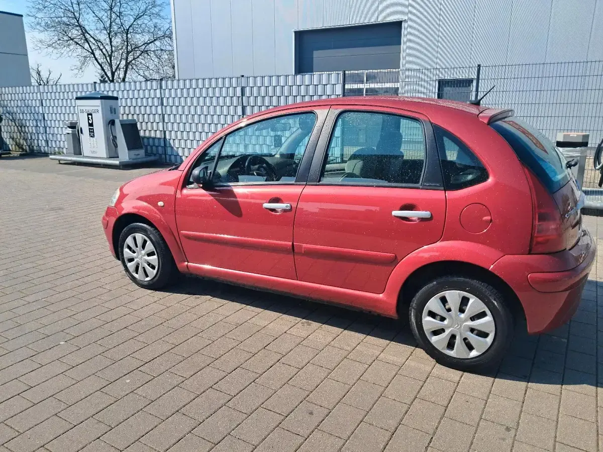 Gebraucht Citroën C3 75 PS (55 kW) 2005 Rot Kleinwagen