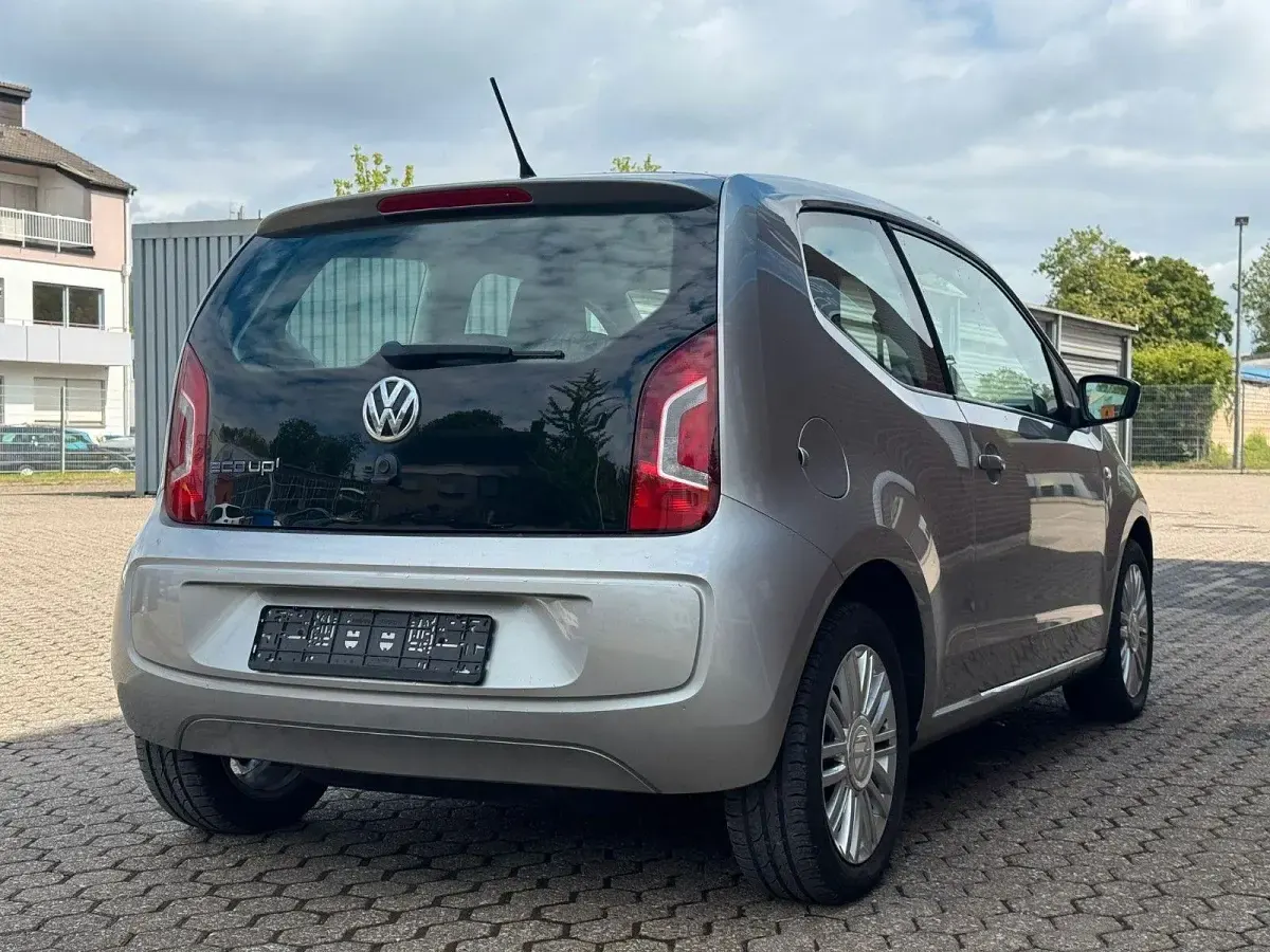 Gebraucht VW up! Edition 68 PS (50 kW) 2014 Silber Kleinwagen