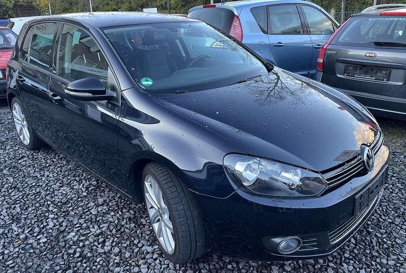 Gebraucht VW Golf VII Style 122 PS (89 kW) 2012 Moonlight blue perleffekt Kleinwagen
