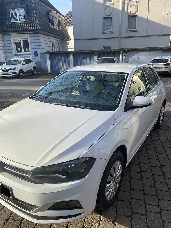 Gebraucht VW Polo 65 PS (47 kW) 2019 Weiß Kleinwagen