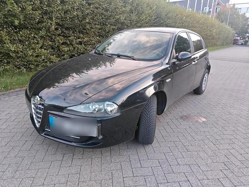 Schwarz Gebraucht 2009 Alfa Romeo 147 Kleinwagen | 1.499 € (Fairer Preis) - Bild 1/4