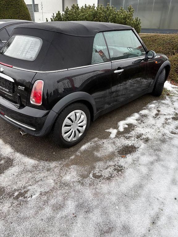 Schwarz Gebraucht 2005 Mini One Cabriolet Cabrio | 3.850 € (Fairer Preis) - Bild 1/4