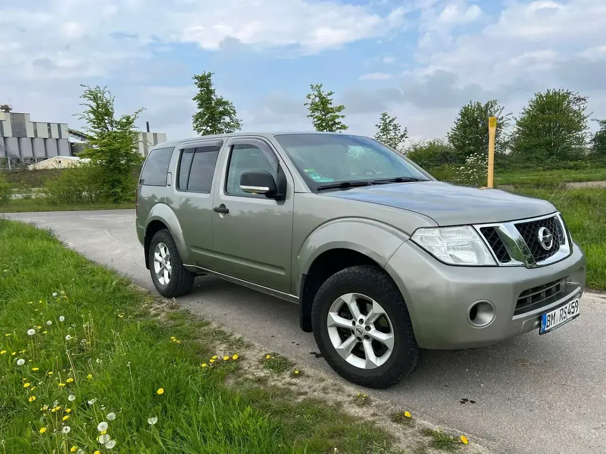 Gebraucht Nissan Pathfinder 190 PS (139 kW) 2012 Grau SUV