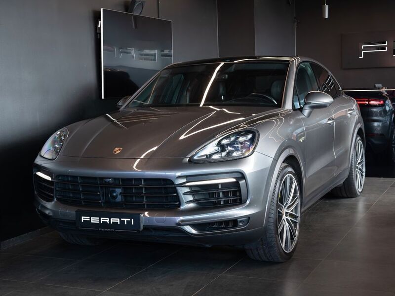 Grau Gebraucht 2020 Porsche Cayenne SUV | 74.900 € (Fairer Preis) - Bild 1/4