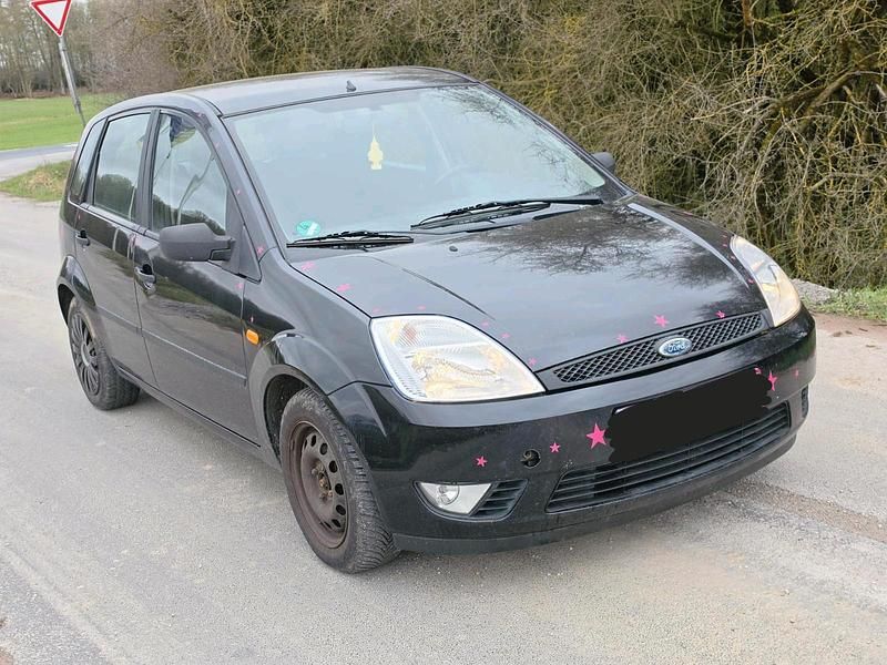 Gebraucht Ford Fiesta 80 PS (58 kW) 2002 Schwarz Kleinwagen