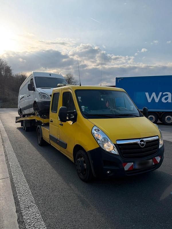 Gebraucht Opel Movano 170 PS (125 kW) 2016 Gelb Van / Kleinbus