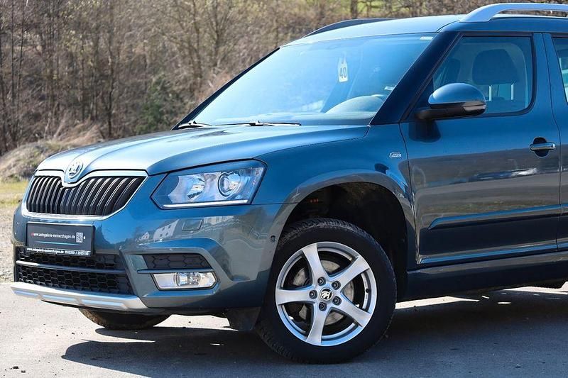 Gebraucht Skoda Yeti 122 PS (89 kW) 2015 Grau SUV