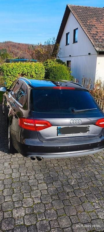 Gebraucht Audi A4 S-Line 177 PS (130 kW) 2012 Grau Kombi