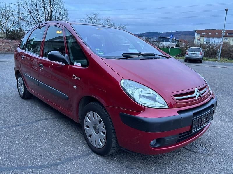 Second-hand Citroën Xsara 109 CP (80 kW) 2005 Roșu Monovolum