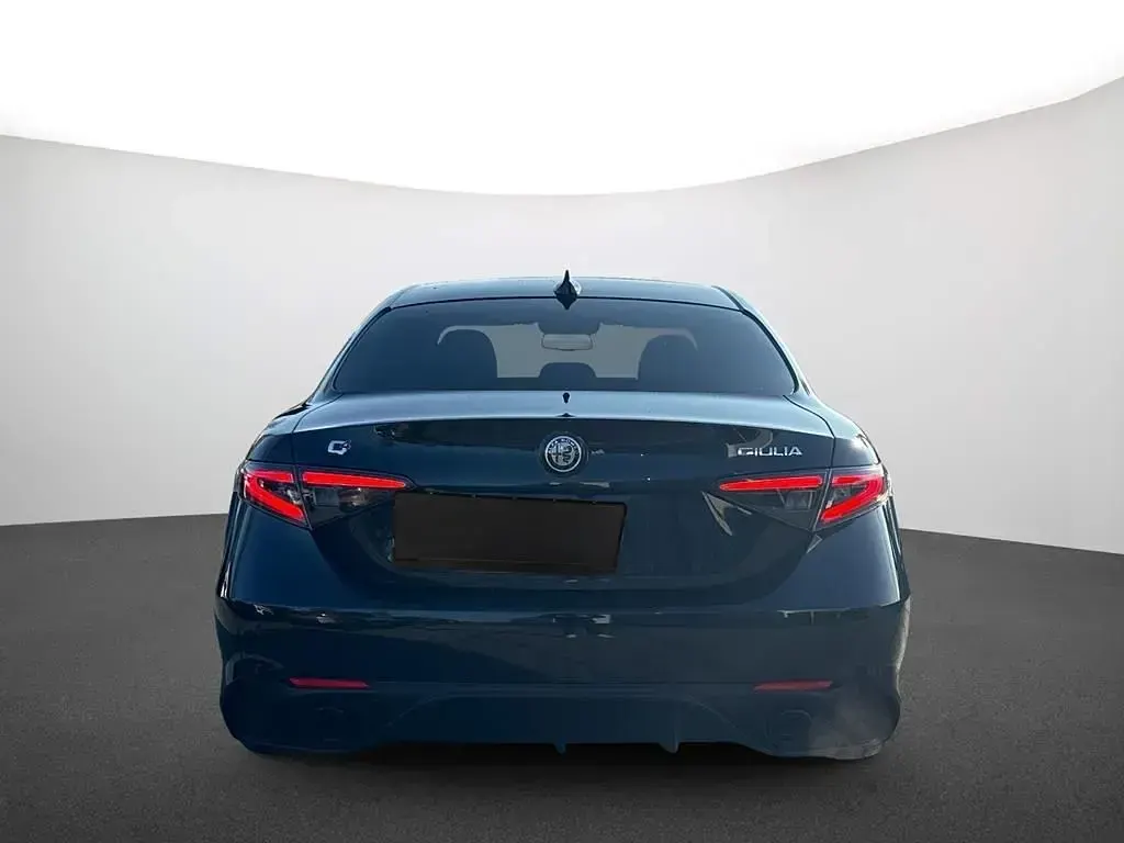 Gebraucht Alfa Romeo Giulia Veloce 280 PS (205 kW) 2026 Grau Limousine