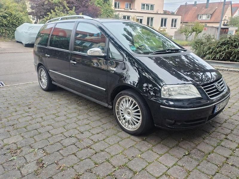 Schwarz Gebraucht 2006 VW Sharan Freestyle Van / Kleinbus | 5.990 € (Teuer) - Bild 1/4
