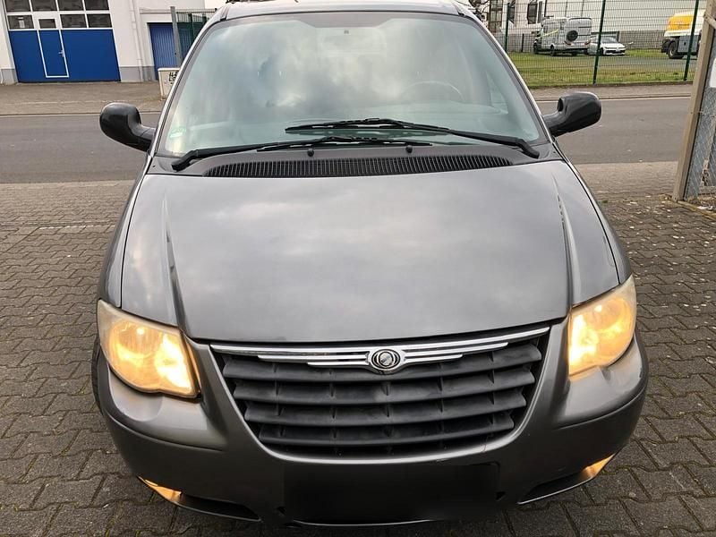 Gebraucht Chrysler Grand Voyager 150 PS (110 kW) 2007 Grau Van / Kleinbus