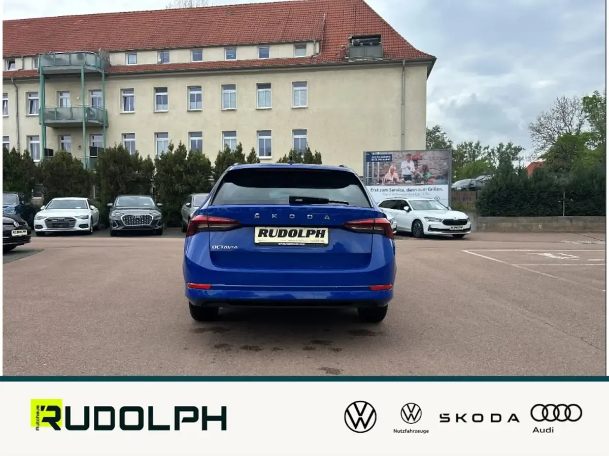 Gebraucht Skoda Octavia Ambition 150 PS (110 kW) 2023 Energyblau Kombi