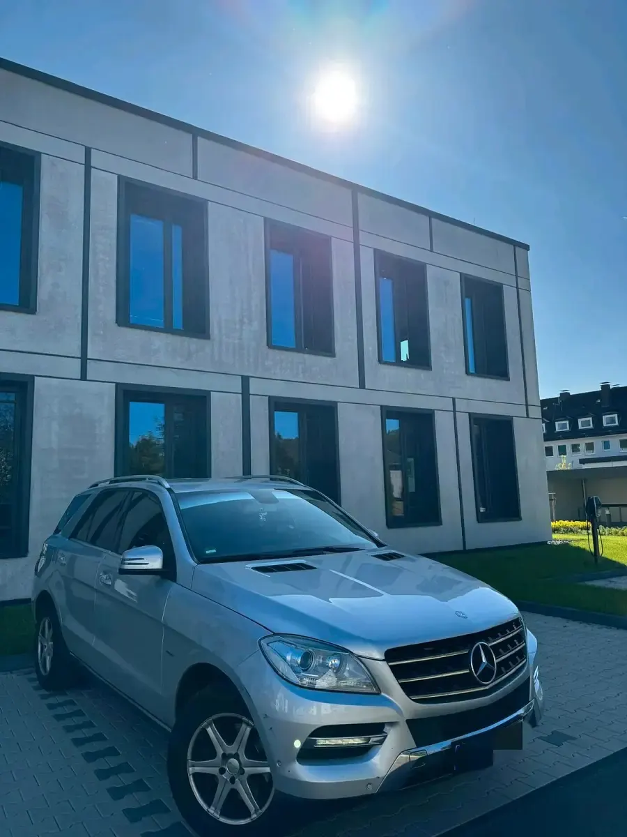Używany Mercedes ML250 204 KM (150 kW) 2012 Srebrny SUV