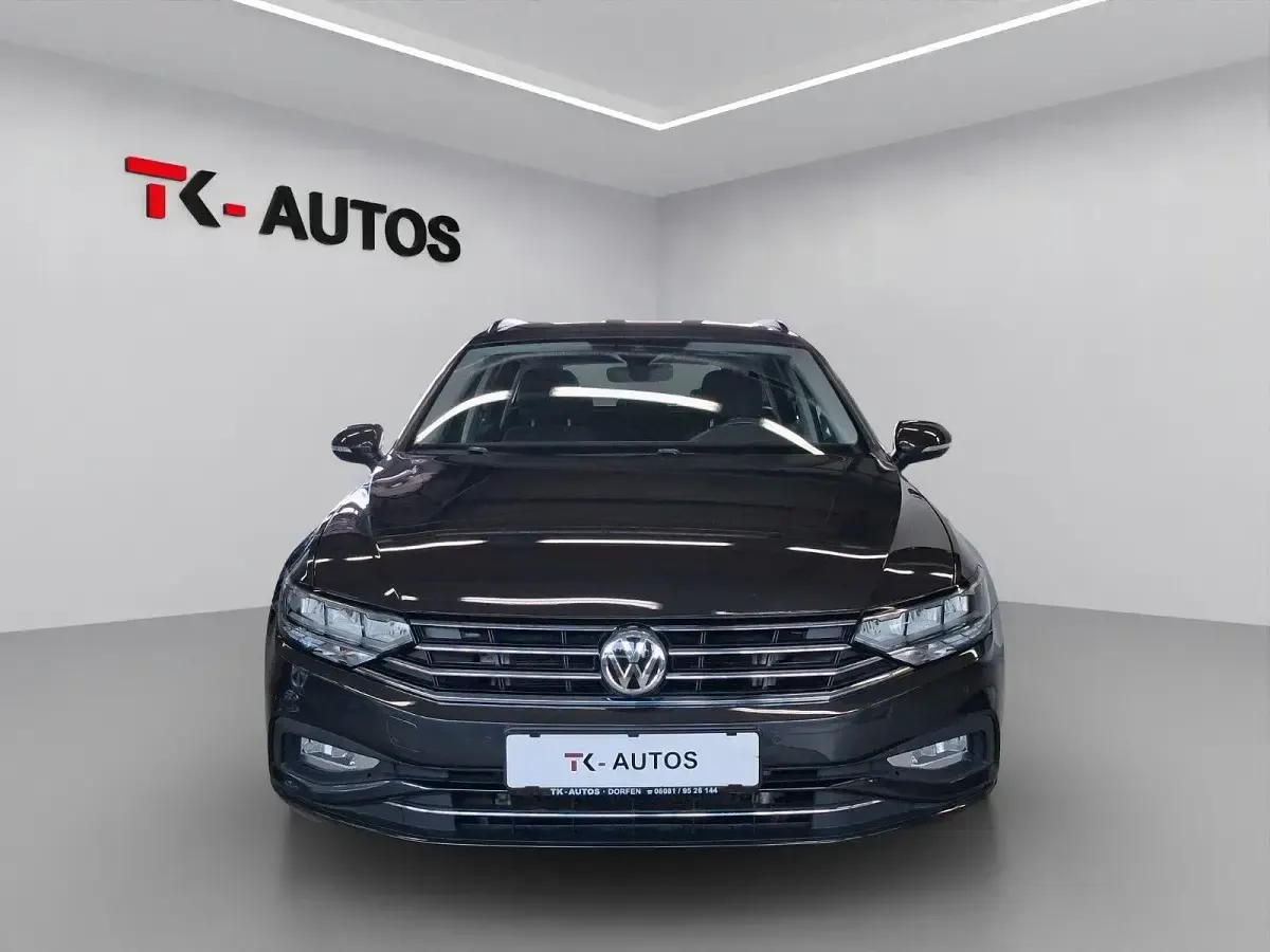 Gebraucht VW Passat Business 150 PS (110 kW) 2020 Mangangrau Kombi
