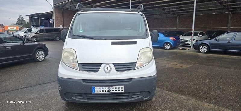 Gebraucht Renault Trafic 90 PS (66 kW) 2010 Weiß Van / Kleinbus