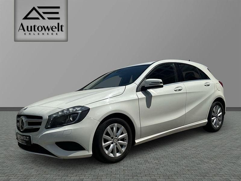 Weiß Gebraucht 2013 Mercedes A180 Limousine | 10.490 € (Fairer Preis) - Bild 1/4