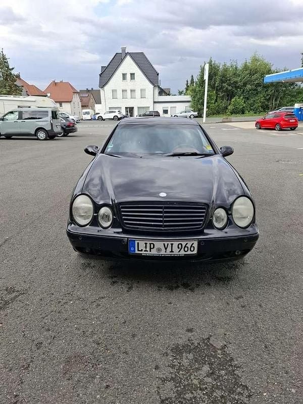 Gebraucht 1998 Mercedes CLK200 Elegance Coupé | 1.400 € (Etwas zu teuer) - Bild 1/4