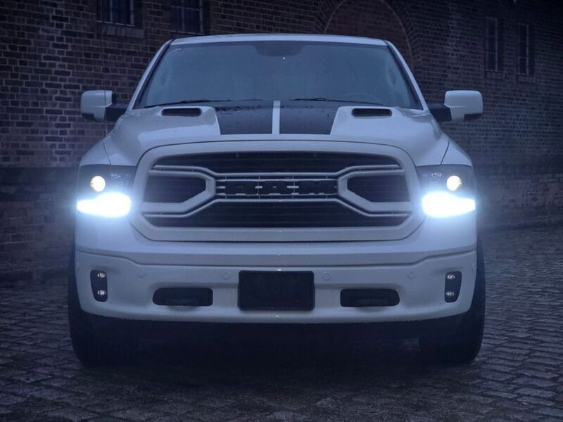 Weiß Gebraucht 2017 Dodge Ram Abholung | 38.990 € (Fairer Preis) - Bild 1/4