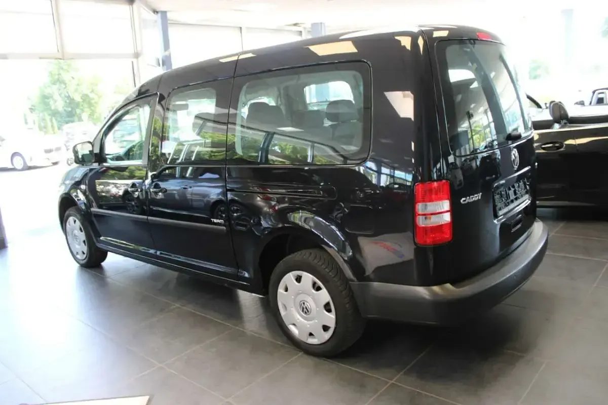 Gebraucht VW Caddy Maxi 105 PS (77 kW) 2015 Schwarz Van / Kleinbus
