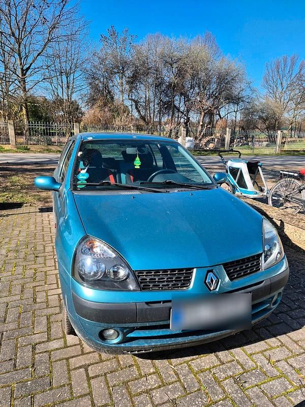Gebraucht Renault Clio II 75 PS (55 kW) 2002 Blau Kleinwagen