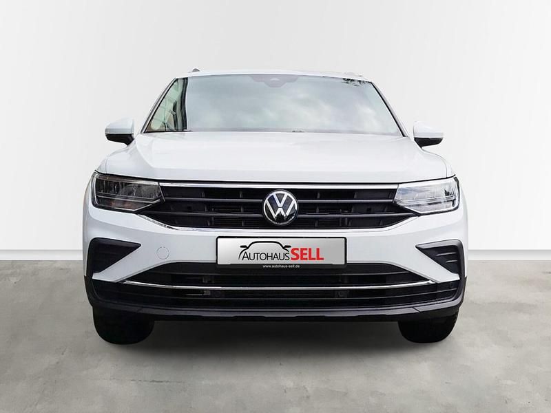 Gebraucht VW Tiguan Move 150 PS (110 kW) 2024 Weiß SUV
