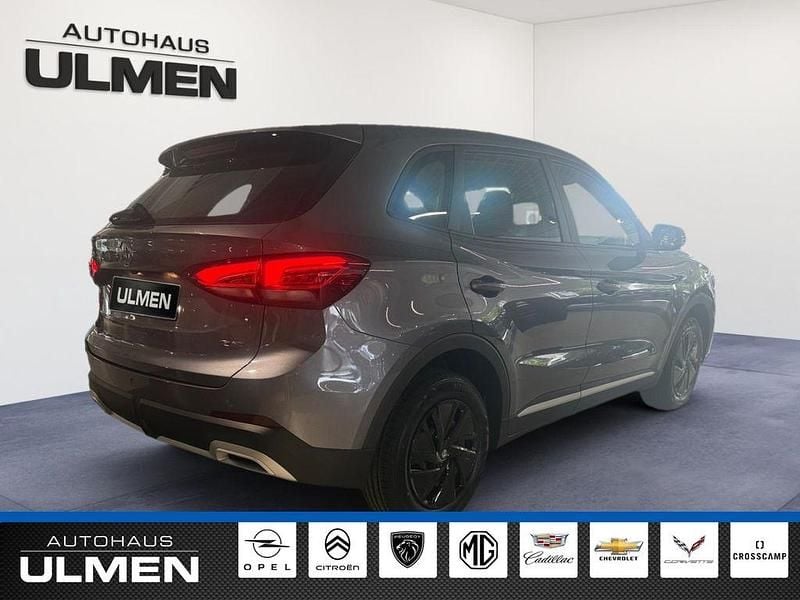 Neu MG ZS 116 PS (85 kW) 2025 Grau Limousine