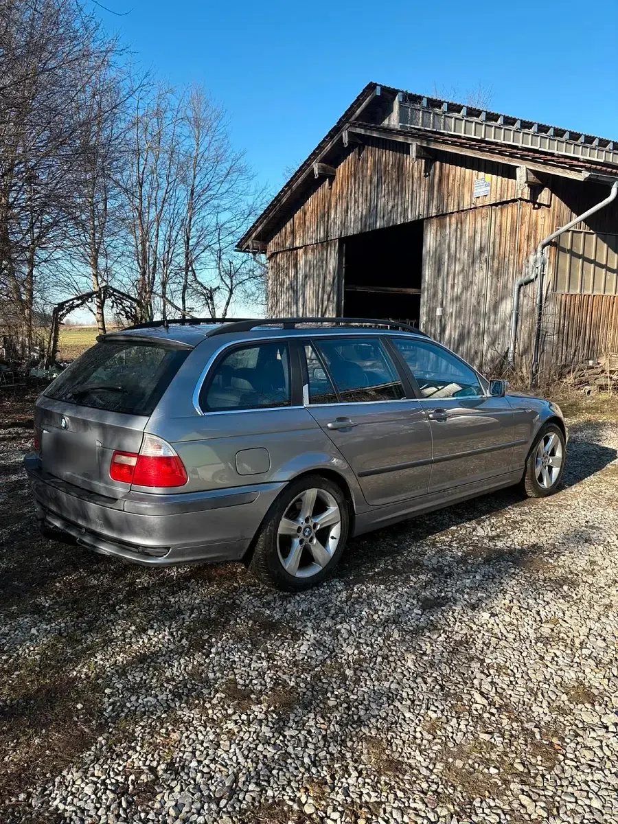 Gebraucht BMW 320 150 PS (110 kW) 2004 Grau Kombi