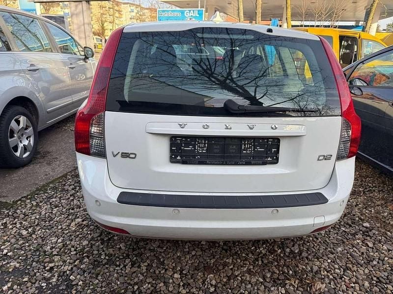 Gebraucht Volvo V50 114 PS (83 kW) 2011 Weiß Kombi